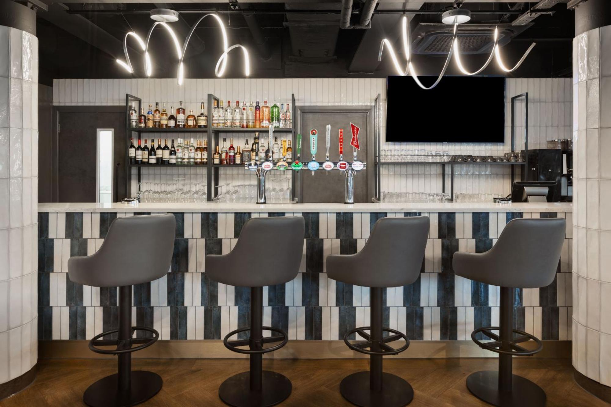 Spark By Hilton London רומפורד מראה חיצוני תמונה
