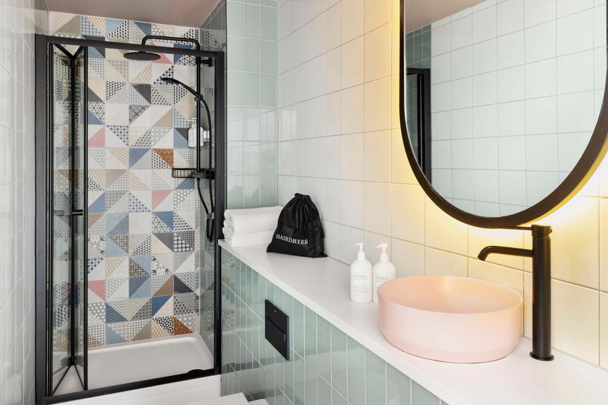Spark By Hilton London רומפורד מראה חיצוני תמונה